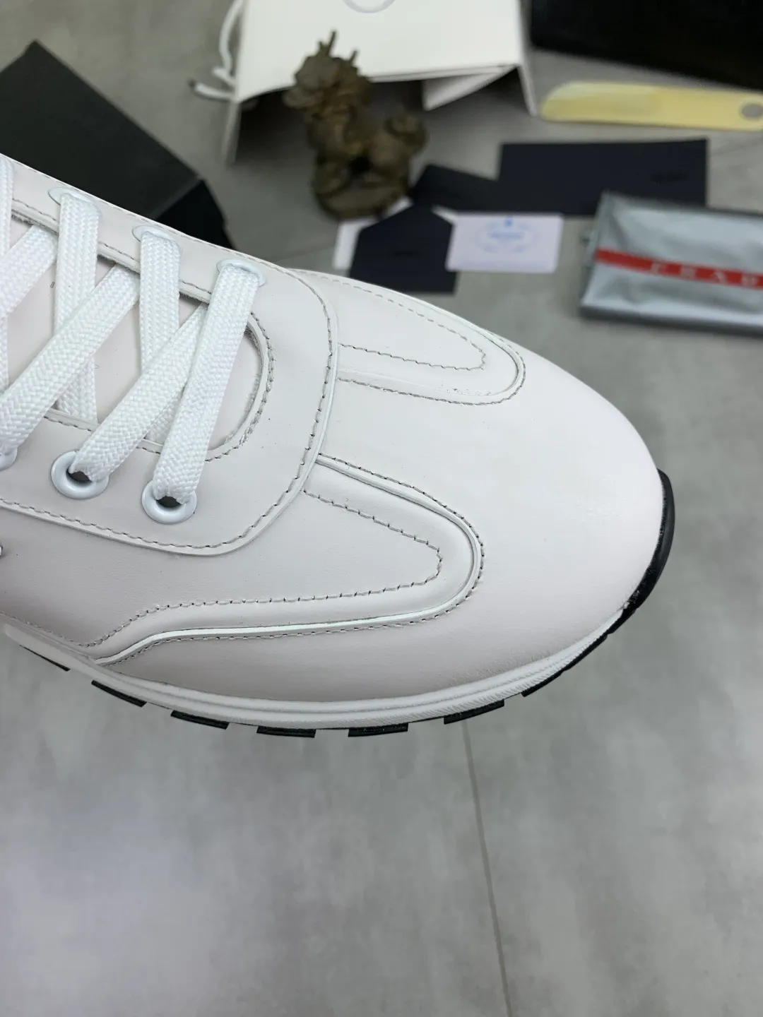 Men's men's shoes P600 💰[actual price] top quality, new popular models on the official website, timeless for a century, 🆘 The trendy brand (Prada) mainly promotes popular models, avant-garde and versatile fashionable men's shoes, privately molded, with cowhide splicing and 1:1 oil edge treatment... fashionable and simple, original imported cowhide with python skin, cowhide leather lining for feet; the atmosphere and personality are more fashionable, eye-catching and pursuing class. It will subvert the old idea and be a must-have for fashionistas who want to spend time with you! Must keep it! High-end comfortable and low-cost, high-end quality workmanship. Size: 38-45 4️⃣ colors available. full package